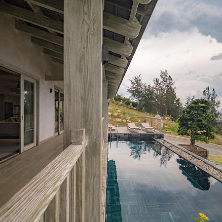 Crown Retreat Quy Nhon Resort Bagian luar foto